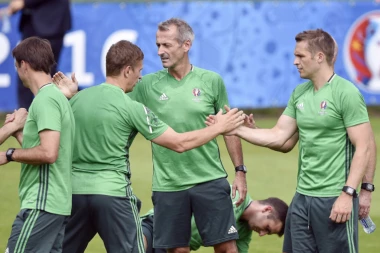 Častio igrače: ZBOG OVOGA SUDIJA NIJE POKAZIVAO KARTONE ITALIJANIMA I ARGENTINCIMA!