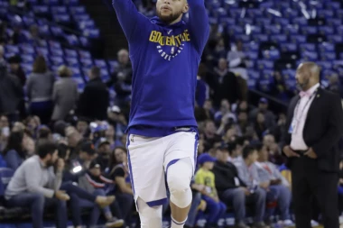 Dobre vesti za NBA šampiona: KARI SE VRAĆA ZA PLEJ-OF!