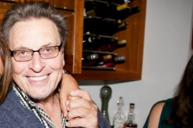 (FOTO) JEZIVO OTKRIĆE ILONA MASKA: Moj otac je ZVER, napravio je dete 42 godine mlađoj pastorki!