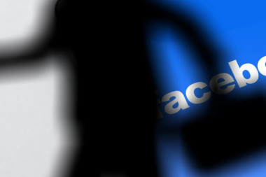 ISTRAGA ZBOG UGROŽAVANJA PRIVATNOSTI: Fejsbuk pod lupom zbog CURENJA PODATAKA više od 500 MILIONA korisnika!