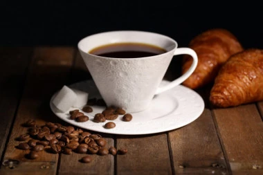 Obožavate kafu, ali svaki put morate hitno u wc?! Evo šta se dešava u našem telu kada popijemo ukusni crni napitak