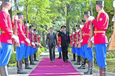 Crnogorci dobili NATO smernice! Bošković im napunio glavu da Srbija napada zemlju