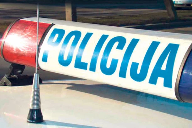 OPLJAČKANA SRPSKA KUĆA U BABINOM MOSTU: Lopovi nisu našli PARE, pa su uradili nešto SRAMOTNO!