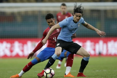 (VIDEO) Kavani golom proslavio jubilej: Urugvaj osvojio Kina kup