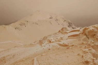 SLIKE KAO DA SU SA DRUGOG SVETA: NARANDŽASTI FENOMEN OKOVAO EVROPU!