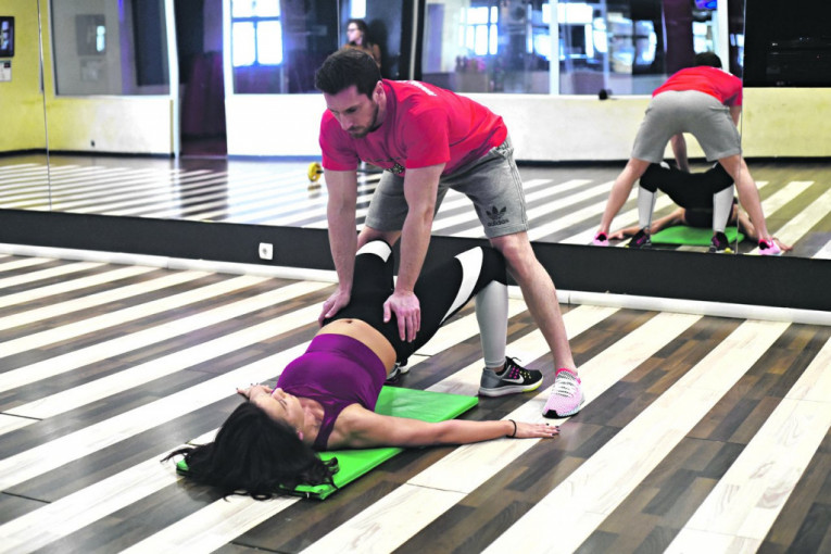 VEŽBA 4 - napredniji nivo - radi se sa asistentom