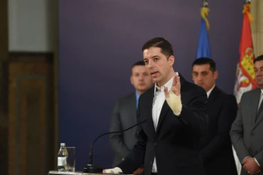 ĐURIĆ: Priština ne želi mir, već se sprema za rat