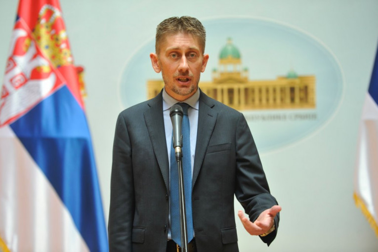MARTINOVIĆ: Poverenik vodi kampanju protiv ministara, predsednika Republike i predsednice Vlade Srbije