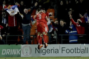 “ORLOVI” LAKŠE DIŠU: Mitrović srušio Nigeriju za miran san do Rusije