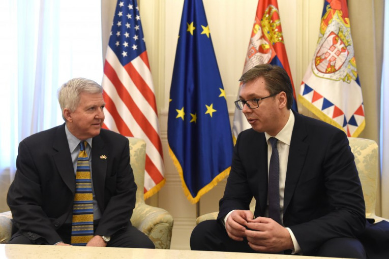 Vučić poručio Skotu: Neka SAD iskoristi uticaj i upozori Prištinu