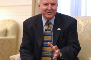 LICEMERJE AMERIČKOG AMBASADORA - Skot: Kosovska policija pomogla Srbima da reše strašne probleme