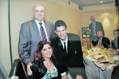 Nole, pojedi ćevape i ne brukaj nas više!