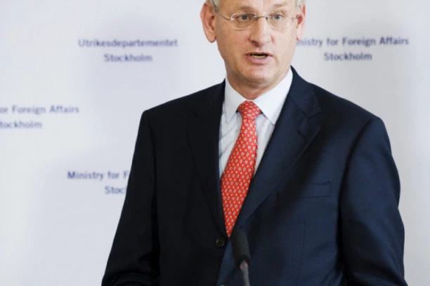 SKANDAL! KARL BILT UJEDA I TO NA VIDOVDAN: Žestoko je uvredio sve Srbe!