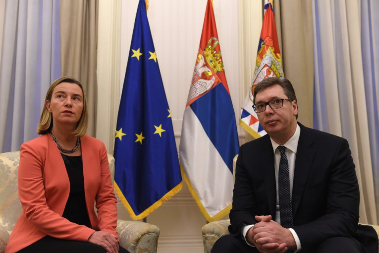 Nastavak dijaloga u Briselu: Vučić razgovarao sa Mogerinijevom
