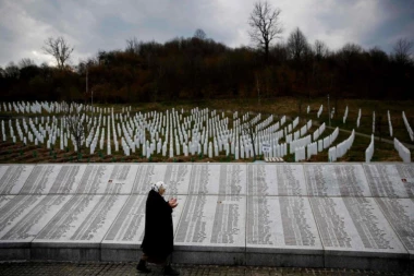 KOMŠIĆ I DŽAFEROVIĆ SE USTRMILI NA SRBIJU NAKON SKANDALA U CRNOJ GORI: Trebalo bi da učine isto, zarad stabilnosti u regionu