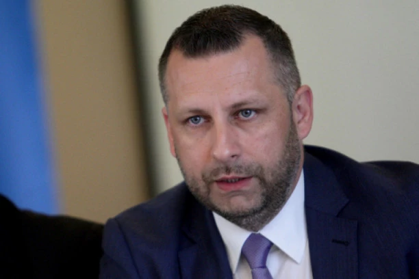 Još jedan napad na Srbe na KiM: Podmetnut požar u Berkovu u kući povratnika