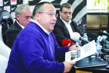 Vuletić ponovo "pecnuo" Terzića: Čuvenom doktoru je palo na pamet...