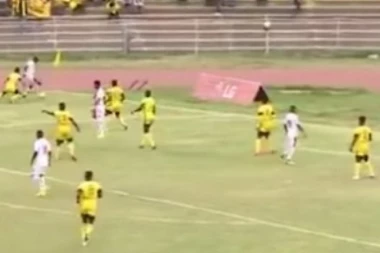 (VIDEO) I to je fudbal: EVO KAKVI SE GOLOVI POSTIŽU U ETIOPIJI