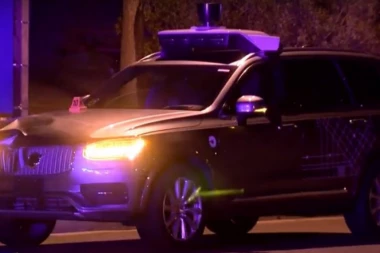 BEČKI TAKSISTI DIGLI GRAD NA NOGE: Protestuju protiv Ubera