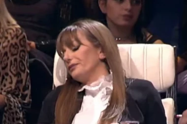 Javno je prozvala za knjigu i pevanje: Viki žestoko oplela po Kiji!