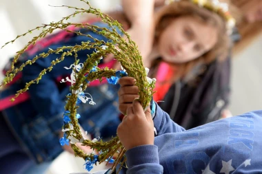 DANAS JE LAZAREVA SUBOTA! Pravoslavci slave pobedu života nad smrću! ODVEDITE DECU U CRKVU, OVO JE NJIHOV PRAZNIK!
