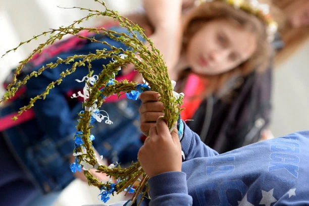 SLAVIMO VRBICU! Spremite, vence i zvončiće, a strogo se pridržavajte OVIH običaja - obeležite veliki dan kako dolikuje
