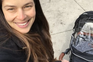 (FOTO) Vežbajte sa Anom Ivanović