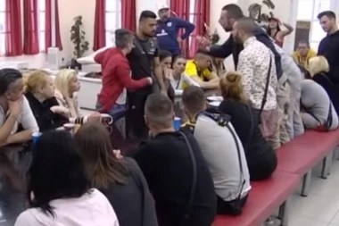 VODITELJKA U PANICI: Zadrugari SKOČILI DA SE BIJU!