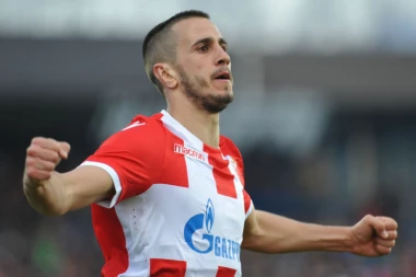 OVO JE NJEGOVA SEZONA: Pešić se upisao u istoriju Crvene zvezde!