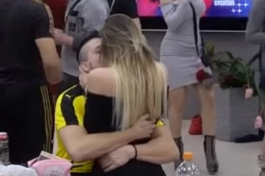 SLOBA I LUNA poručili jedno drugom koliko SE VOLE!