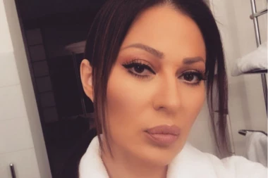 "KRAJ TEBE MI SRCE OSTADE": Ceca sve iznenadila fotografijom, a evo kome je POSVETILA OVE REČI!