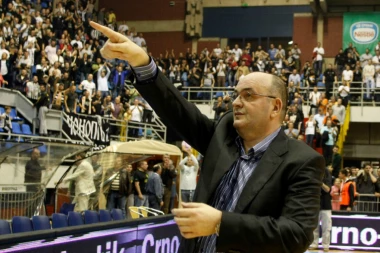 Zato ga  "grobari" obožavaju: Vujošević poslao MOĆNU poruku pred početak plej-ofa ABA lige!