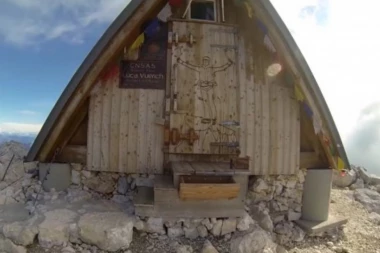 (VIDEO) Kuća u kojoj spavate besplatno ako uspete da stignete do nje