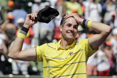 Novinarka iznenadila tenisera: ČESTITAM, POSTALI STE OTAC! Izner: MOLIM? JA NEMAM DETE!