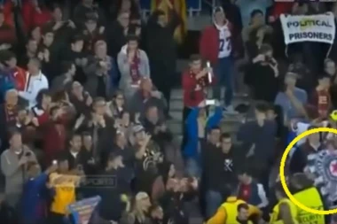 (VIDEO) Zastava Partizana na tribinama "Kamp Noua"