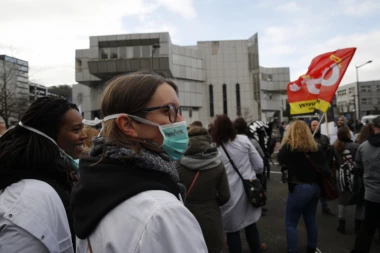 Medicinski radnici i studenti PROTIV Makronovih reformi