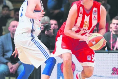 ZVEZDIN APEL NAVIJAČIMA: Ponesite lična dokumenta u halu