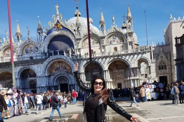 Dragana Mirković slavila i katolički Vaskrs, a EVO U KAKVOM LUKSUZU!