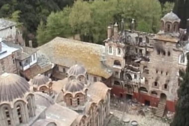 RUSI POMAŽU OBNOVU HILANDARA