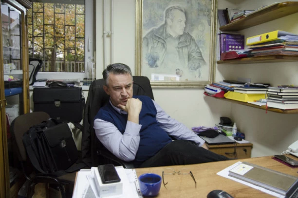 ANA SE NIJE UBILA, NEGO JE UBIJENA! Darko Mladić prvi put progovorio o porodičnoj tragediji od koje se njegov otac nikad nije oporavio!