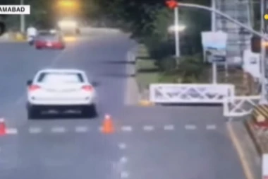 (VIDEO) AMERIČKI DIPLOMATA PREGAZIO MOTOCIKLISTU: Neće odgovarati jer ga štiti imunitet