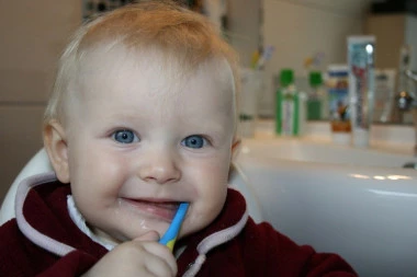 Čuva zube: OVAJ napitak sprečava pojavu karijesa kod dece!