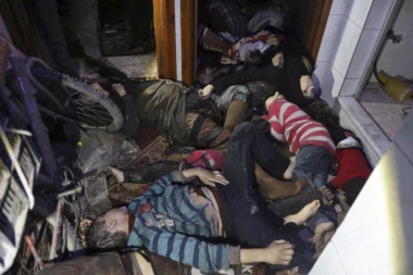 Horor u Siriji: Američka koalicija ubila 16 osoba, među kojima 7 dece