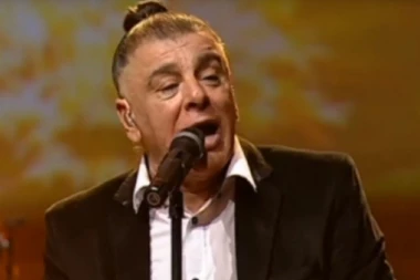 Pevač "Parnog valjka" doživeo MOŽDANI UDAR!