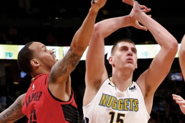 ŠTETA: Jokić je plesao na terenu, ali je njegov tim dobio OZBILJAN ŠAMAR