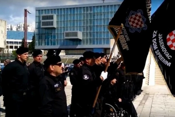 USTAŠKI POKLIČI U HRVATSKOJ: Čulo se "ZA DOM SPREMNI" i "ŽIVEO ANTE PAVELIĆ"