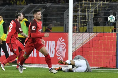 (VIDEO) MAJSTORIJE SRBINA ZA  REKORD BUNDESLIGE: Jovićeva "petarda"