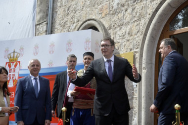 OPLJAČKALI SVETINJU: Obijena crkva u kojoj je kršten SVETI VASILIJE OSTROŠKI i koju je predsednik Vučić skoro posetio!