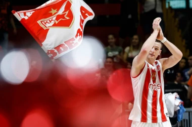 "Delije" dižu Omića u nebesa: BRAVO BURAZERU, TAKO SE BORI ZA KLUB!