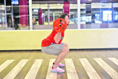 NA VREME SE PRIPREMITE ZA LETO: Trening za savršen stas!